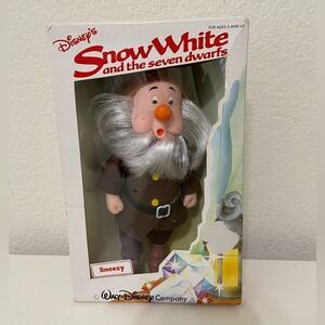 Disney Snow White and the Seven Dwarfs Sneezy 6.5" Doll Bikin Express NIB